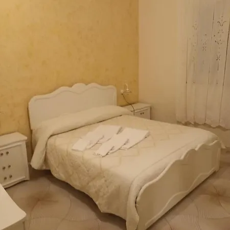 Del Papiro Charme Apartment